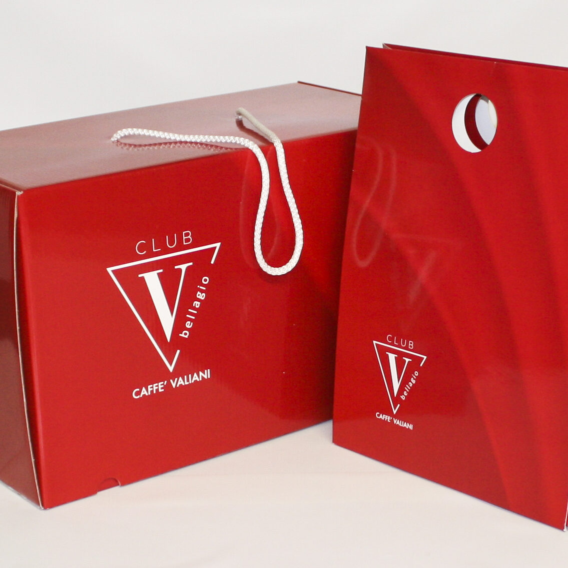 Packaging con logo personalizzato